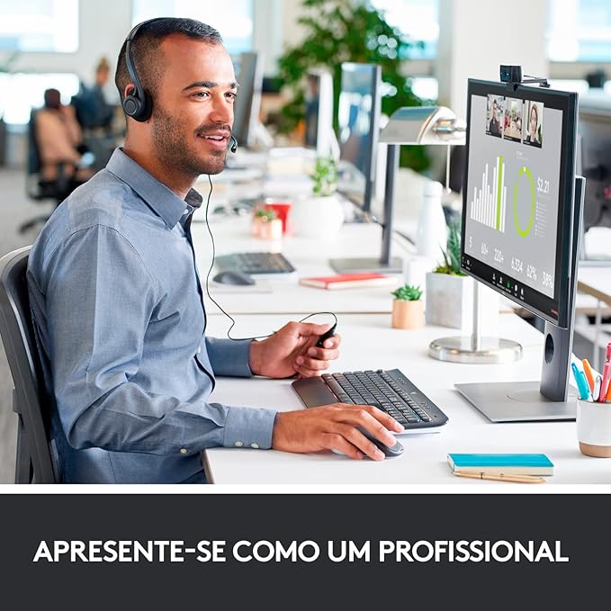 Webcam Full HD Logitech C920s com Microfone Embutido e Proteção de Privacidade para Chamadas e Gravações em Video Widescreen 1080p - Compatível com Logitech Capture